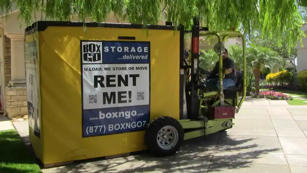 Box-N-Go portable self storage Venice unit delivered to driveway.