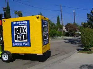 BOXGO moving and storage container delivered to a residential area in Sherman Oaks, CA, offering efficient and secure moving and storage services. Ideal for homeowners and businesses in Sherman Oaks looking for flexible, convenient, and reliable moving and storage solutions.