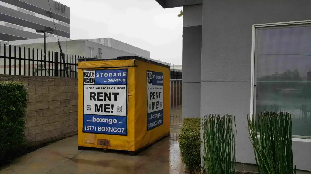 Box-n-Go portable self storage in Hollywood, CA with on-site rental container, offering secure and convenient storage solutions for residents and businesses.