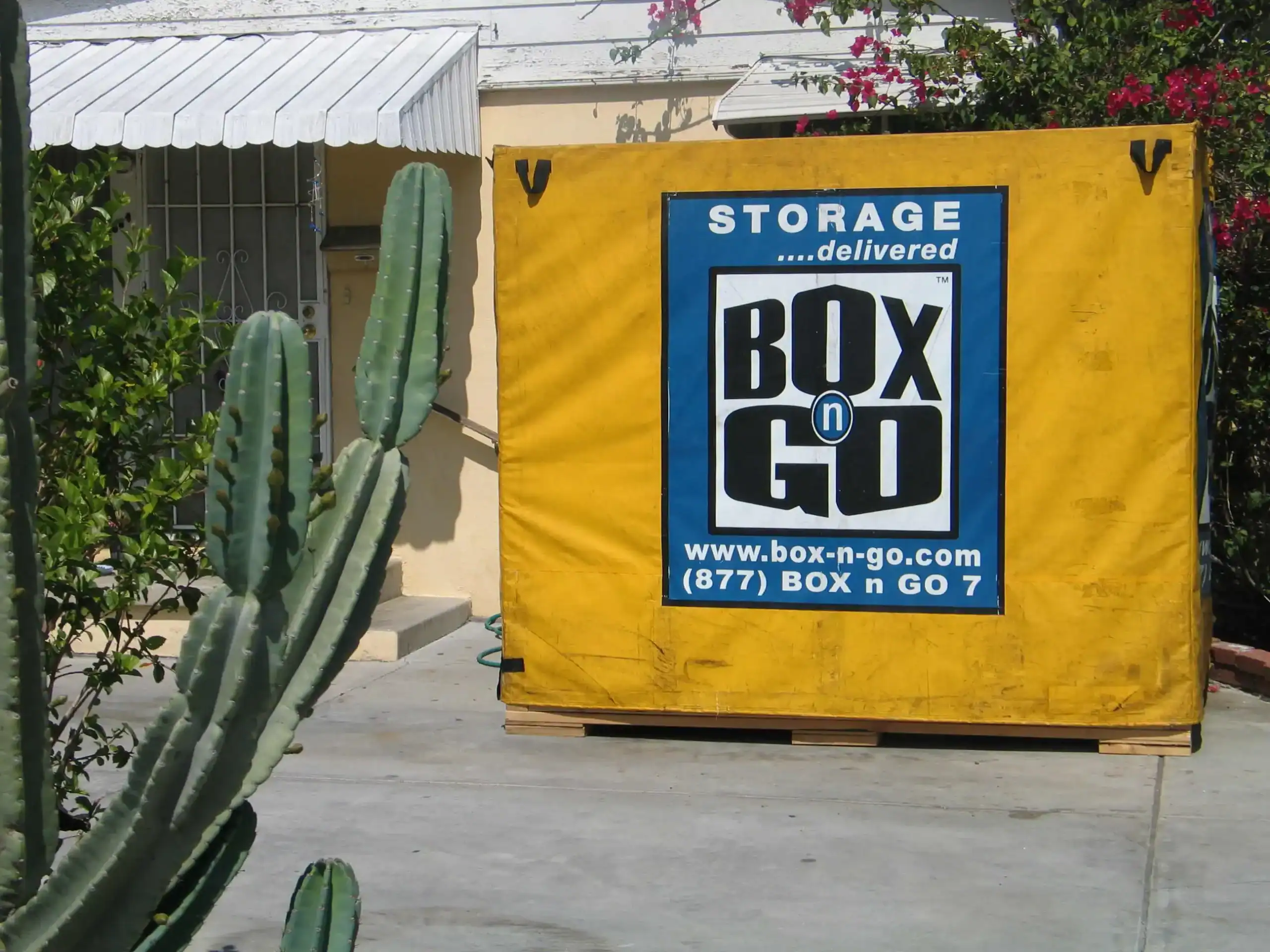 Portable self storage container from Box-n-Go placed in front of a home in Culver City, CA, showcasing convenient self storage in Culver City CA for residential and moving needs.