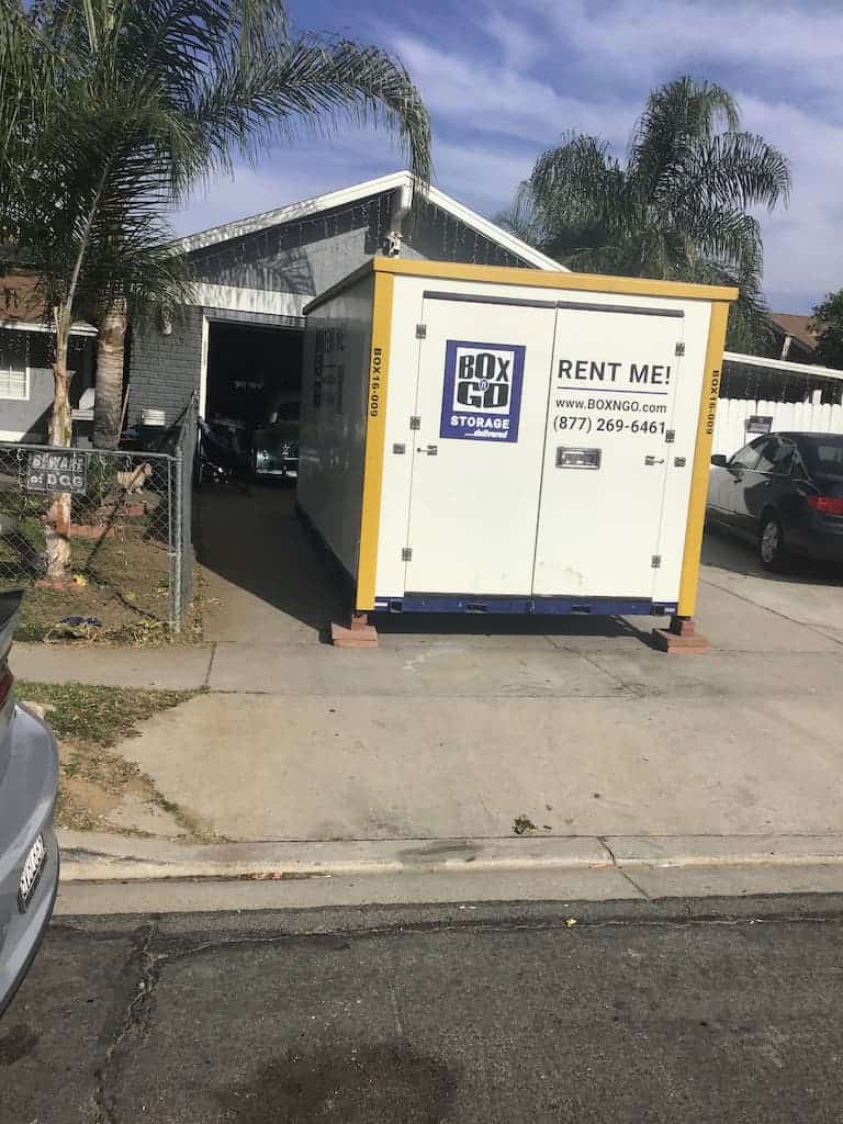 self storage anaheim storage unit placed close to the property to reduce carrying distance
