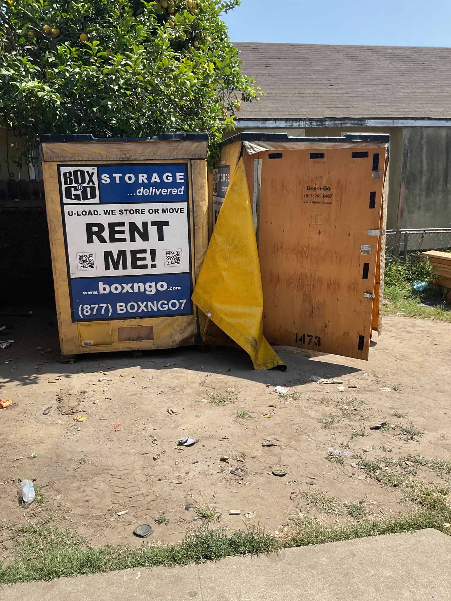 Portable self storage Mission Hills CA container in residential yard