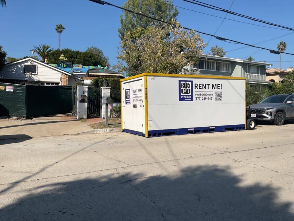 Self storage Reseda container being picked up on moving day