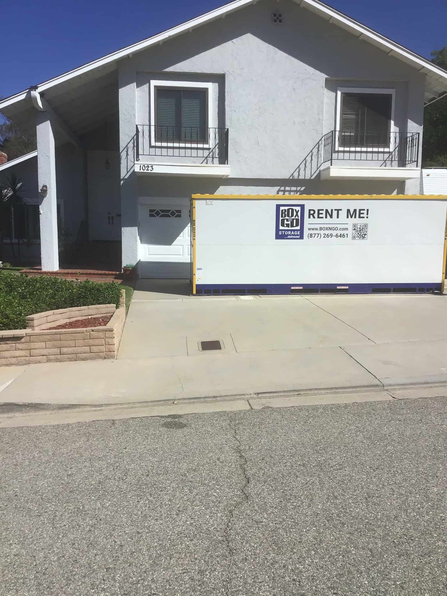 Storage units in Pacoima CA lined up in parking lot