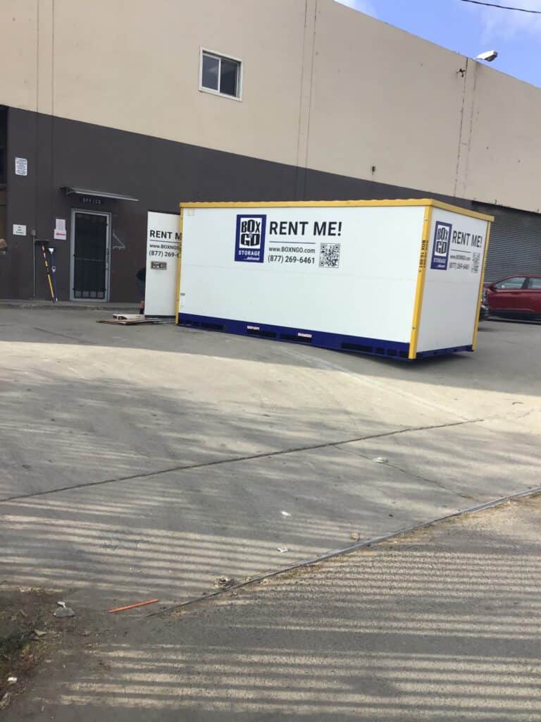 Storage units Woodland Hills portable containers in secure indoor facility